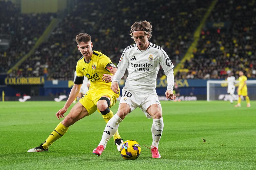 中超八冠王广州队宣布解散.